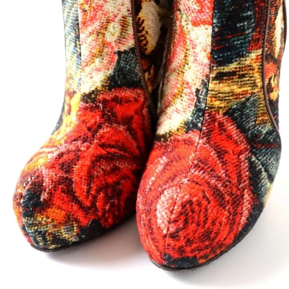 Dolce and Gabbana Boots - Picture 6 of 11